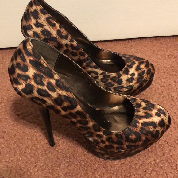 Charlotte Russe🥳HP🥳Leopard Heels - Picture 2 of 6